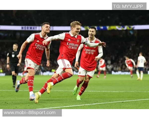 曼联本赛季表现强劲机会和射门领跑英超进球数位列第三令人期待