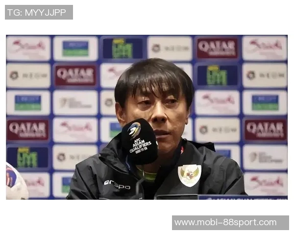 蔚山后卫揭露前主帅申台龙扇耳光事件引发热议球员不听指挥成焦点