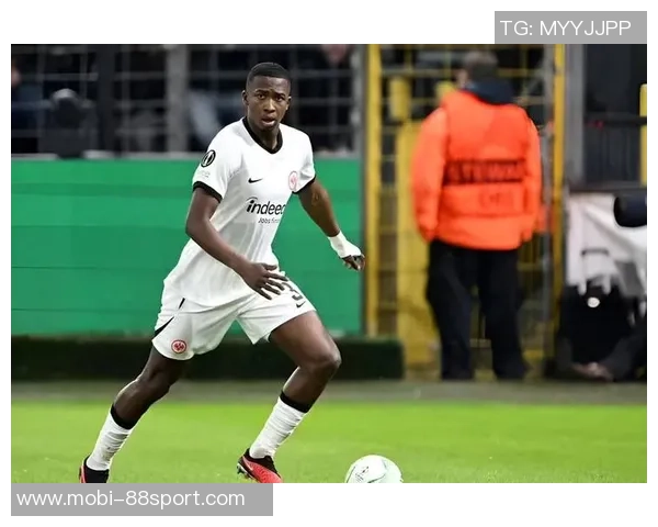 英超曼城表现不佳仅列第11德甲法兰克福和西甲黄潜提前出局分析