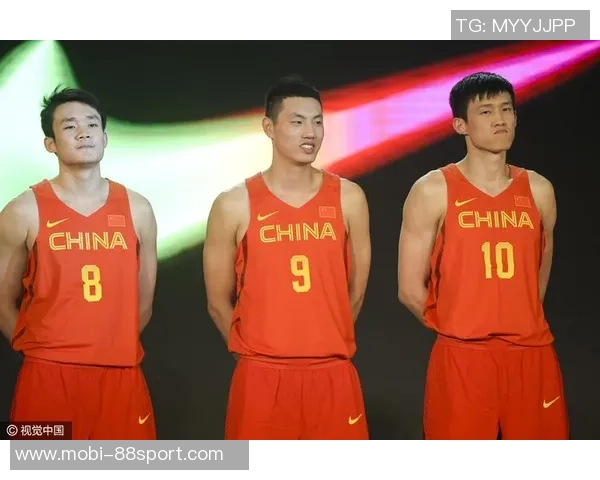 山西队出征仪式举行GM透露球队目标锁定前八名争夺战 山西队出征仪式举行GM透露球队目标锁定前八名争夺战