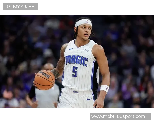 莱昂纳德全场高效发挥助球队锁定胜局30分11板4助攻展现统治力 莱昂纳德全场高效发挥助球队锁定胜局30分11板4助攻展现统治力